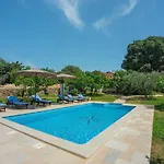Altura Vila *