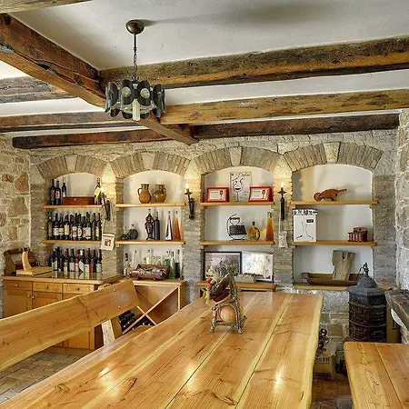 Altura Holiday home Liznjan